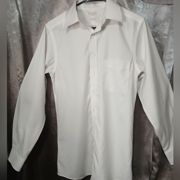 Roundtree & Yorke Other - Roundtree & Yorke Cream Dress Shirt